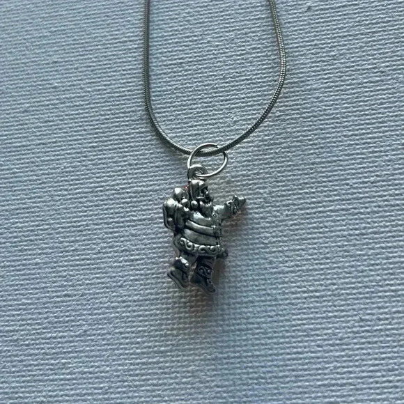 Vintage Santa Claus Christmas Pendant Necklace - Picture 5 of 6